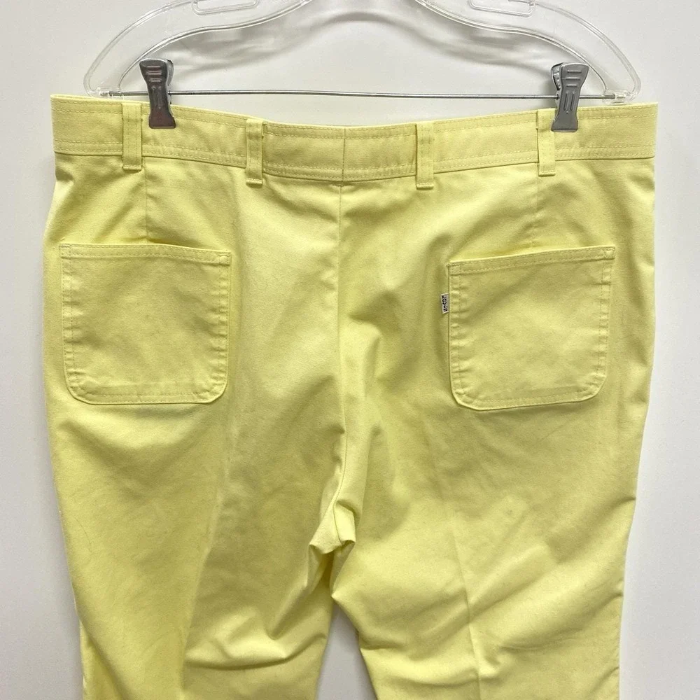 Vintage Levi's Sportswear Yellow‎ Action Slacks Men's 38x27.5 Flat Front Golf